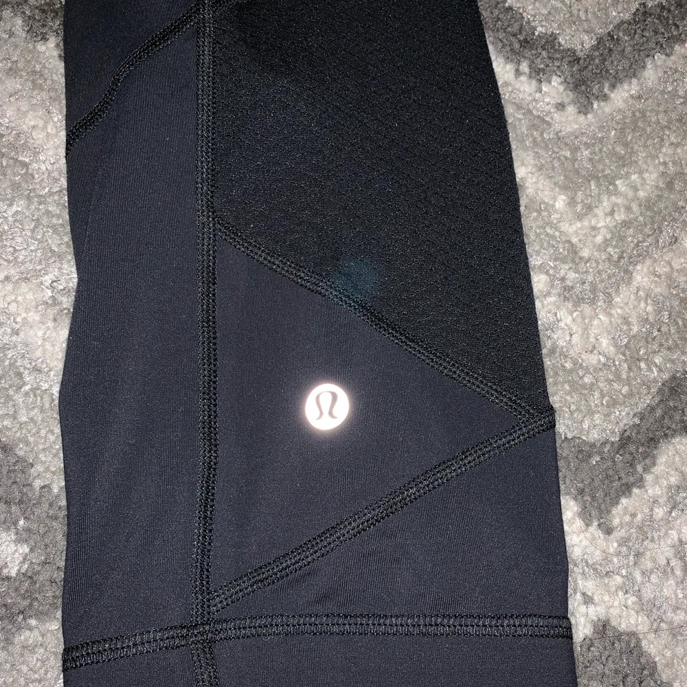 Lululemon crop black pants